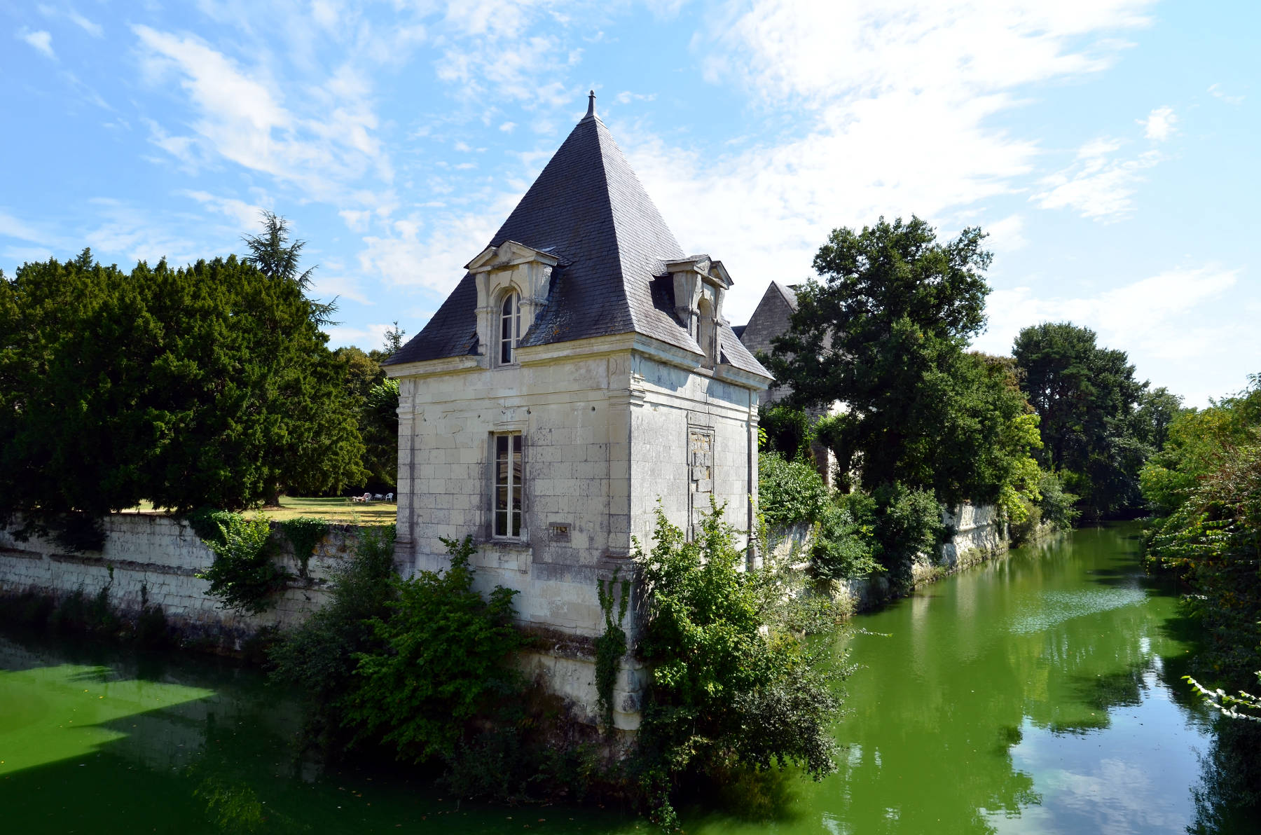 Scorbe-Clairvaux